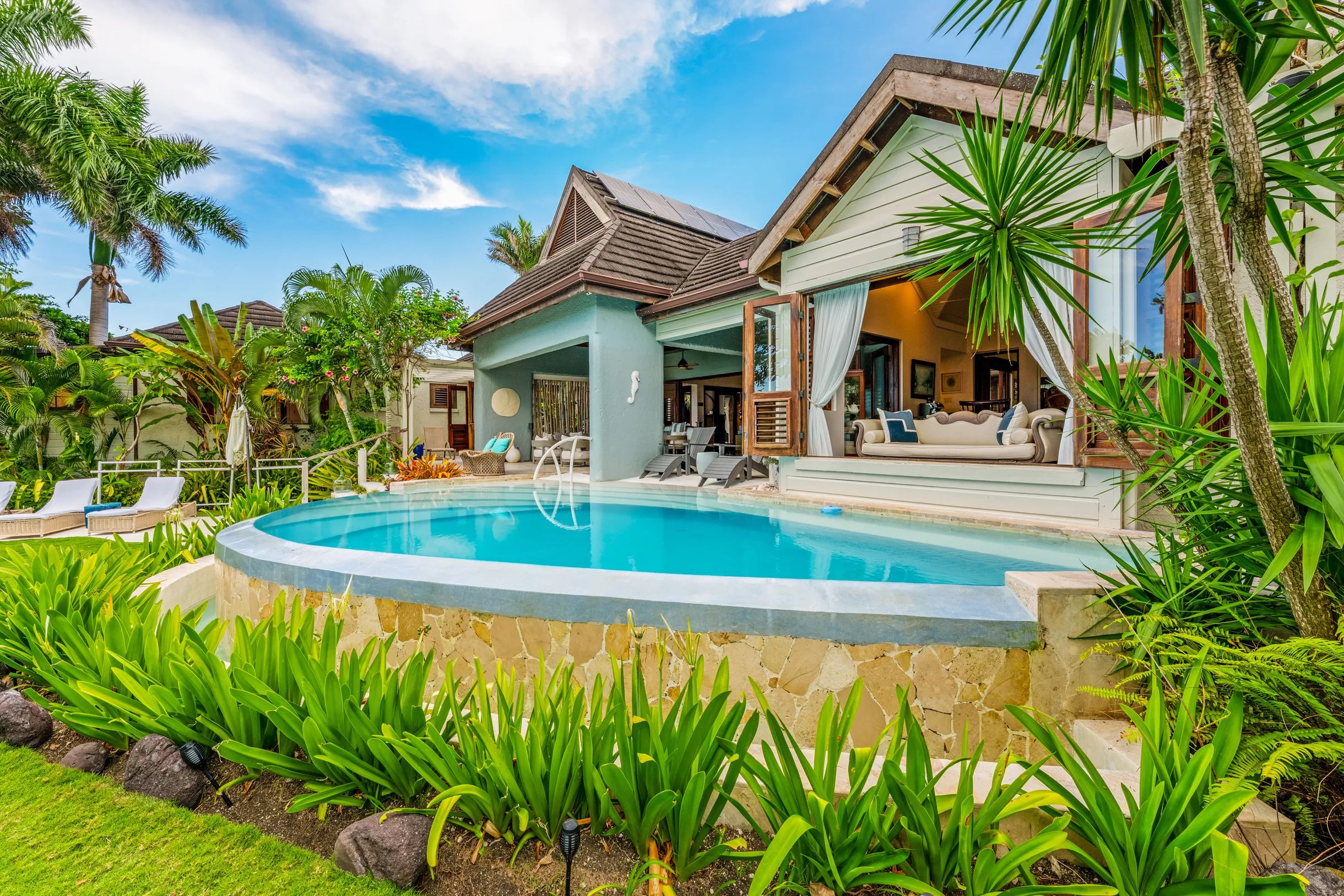 Wander Saint Ann Cove #97