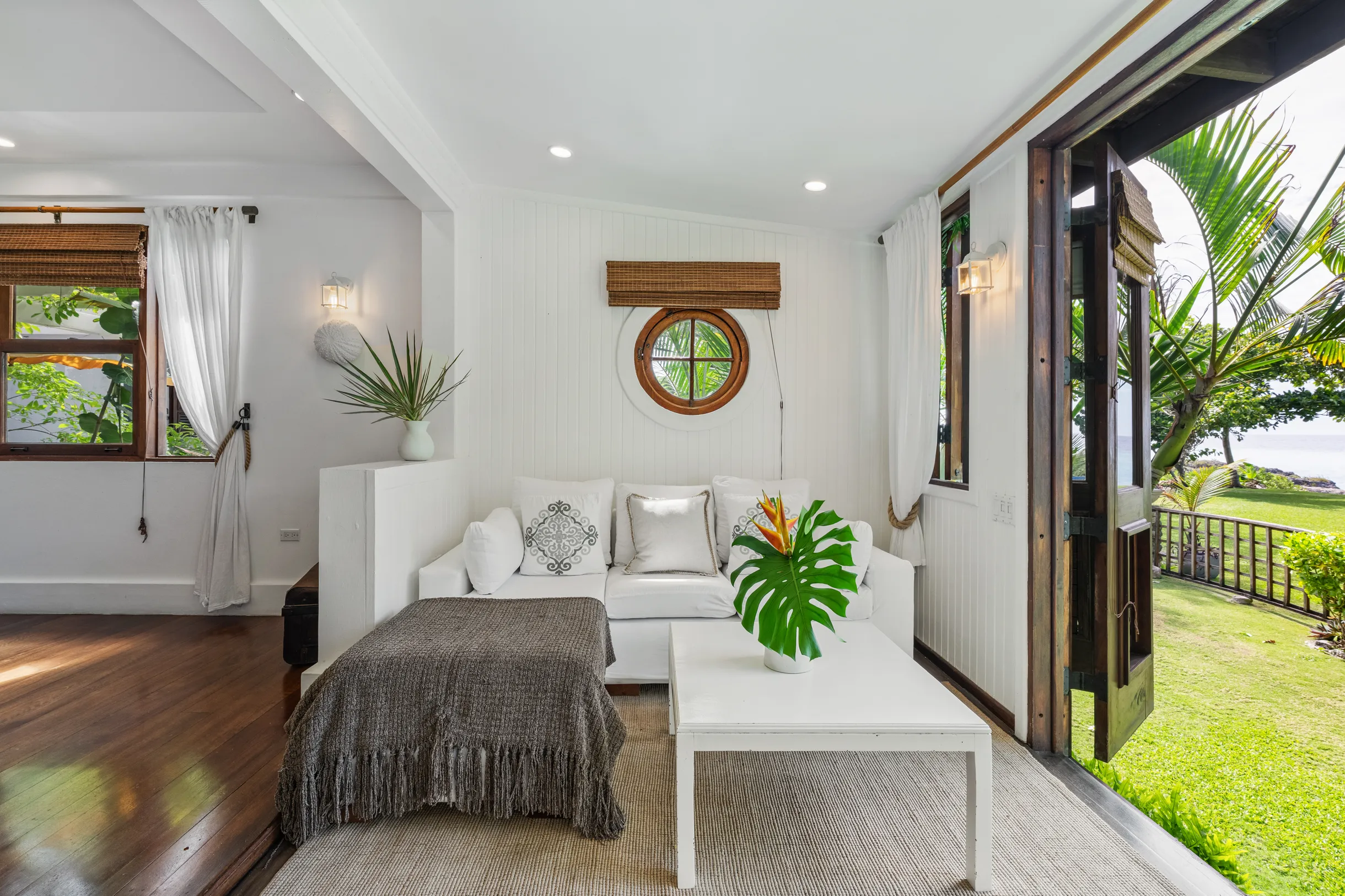 Wander Saint Ann Cove #122