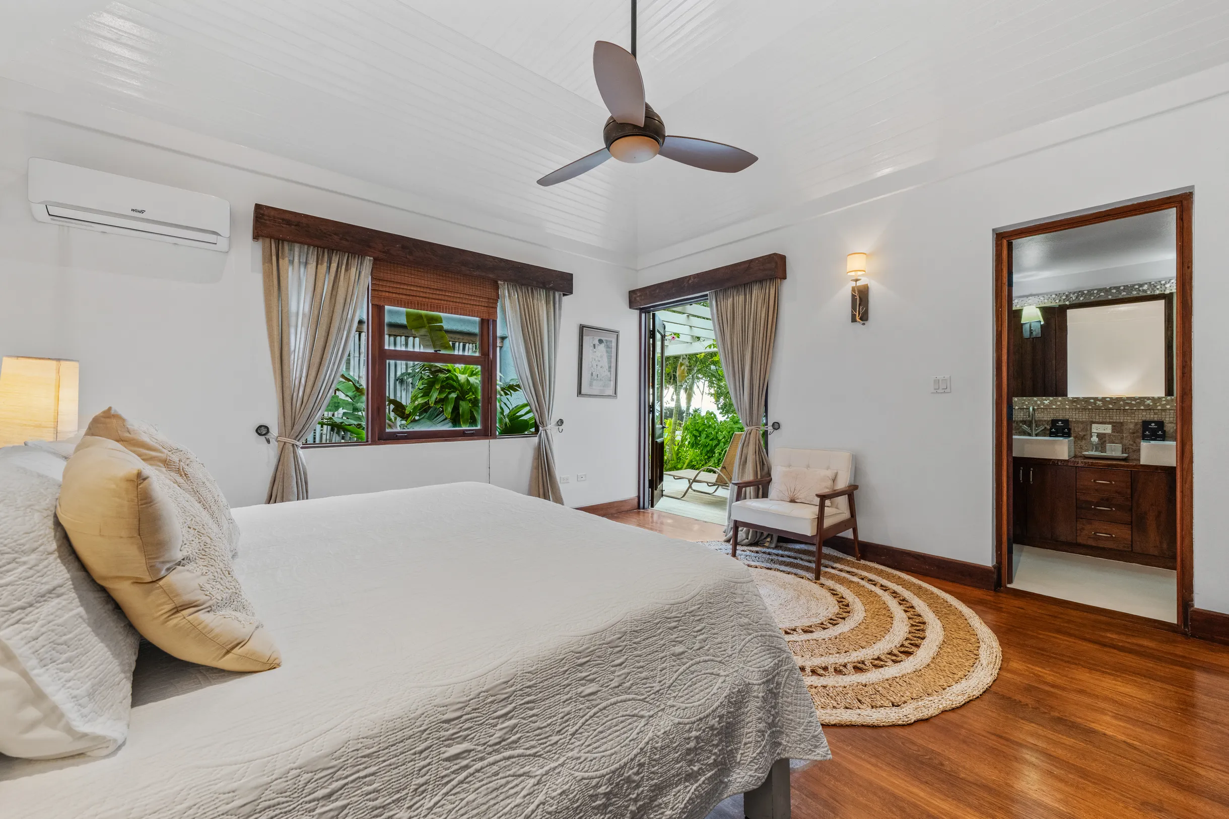 Wander Saint Ann Cove #87