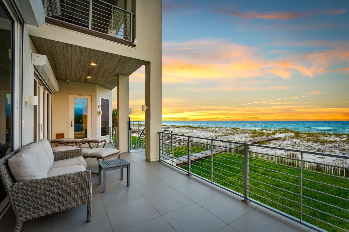 Wander Pensacola Beach