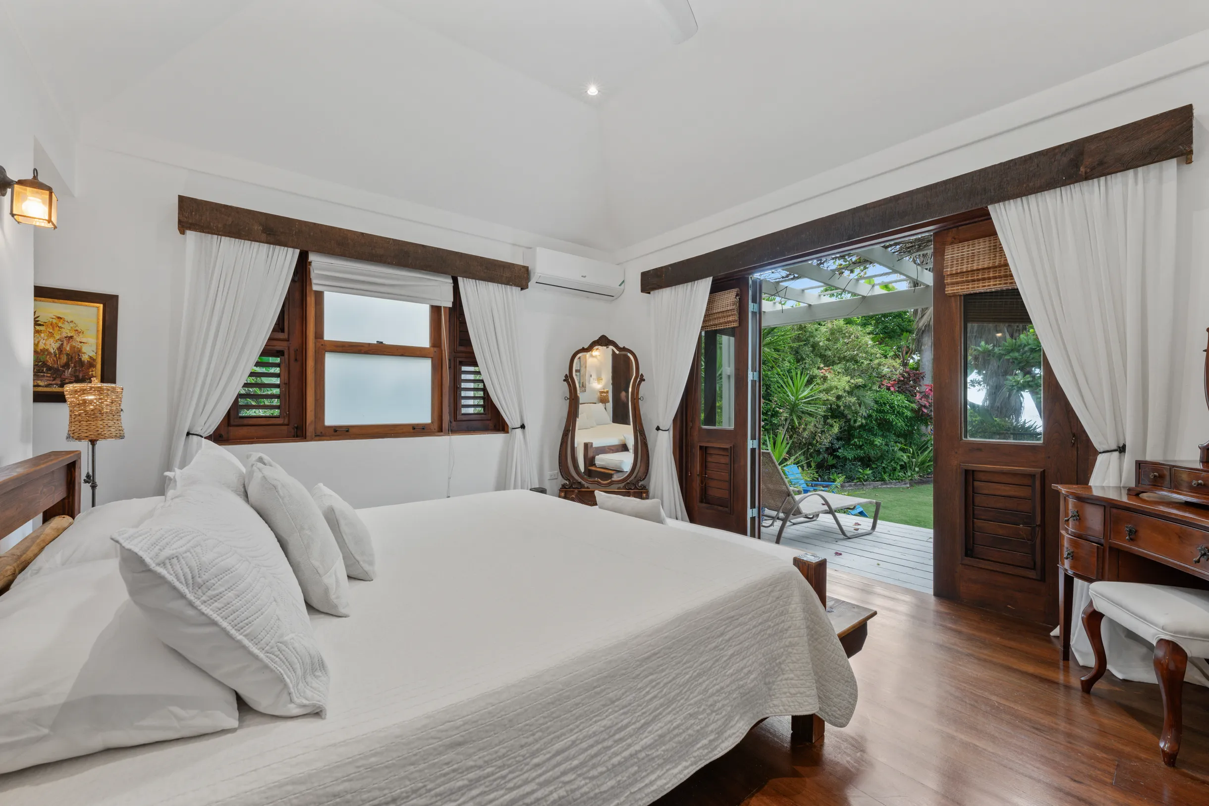 Wander Saint Ann Cove #17