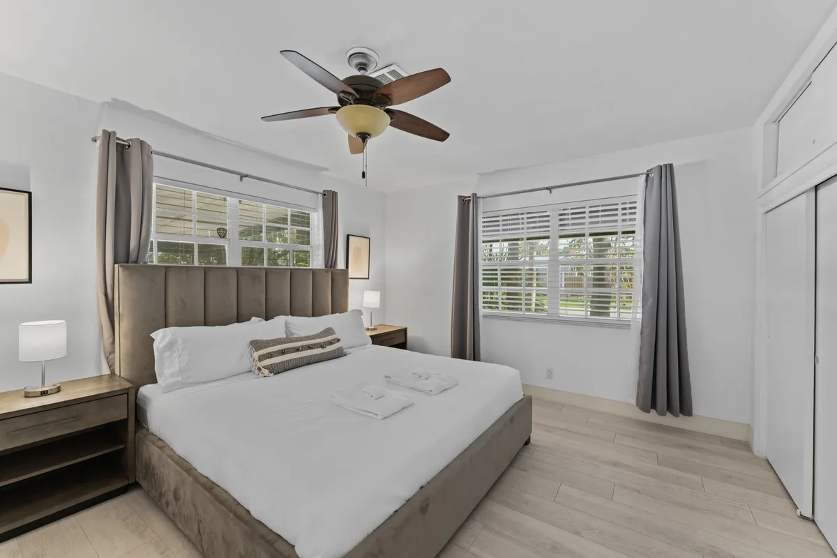 Bedroom 5 image
