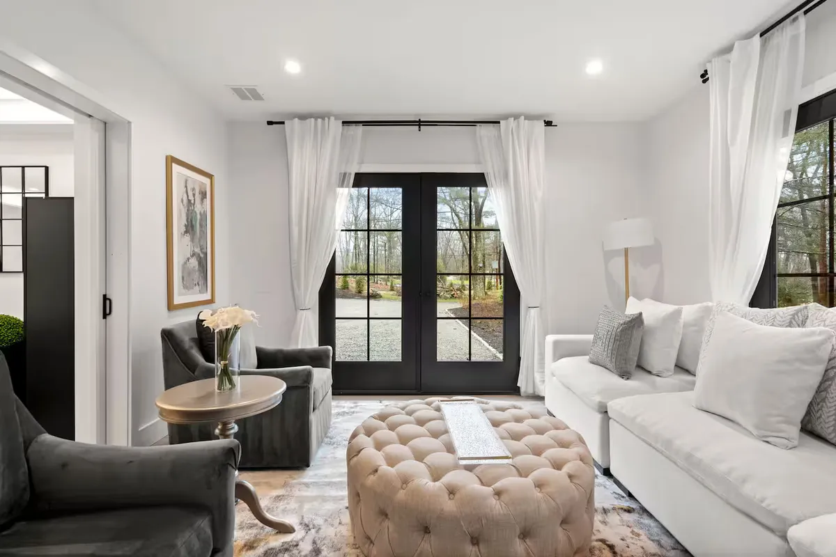 Wander Charles River Chateau #54