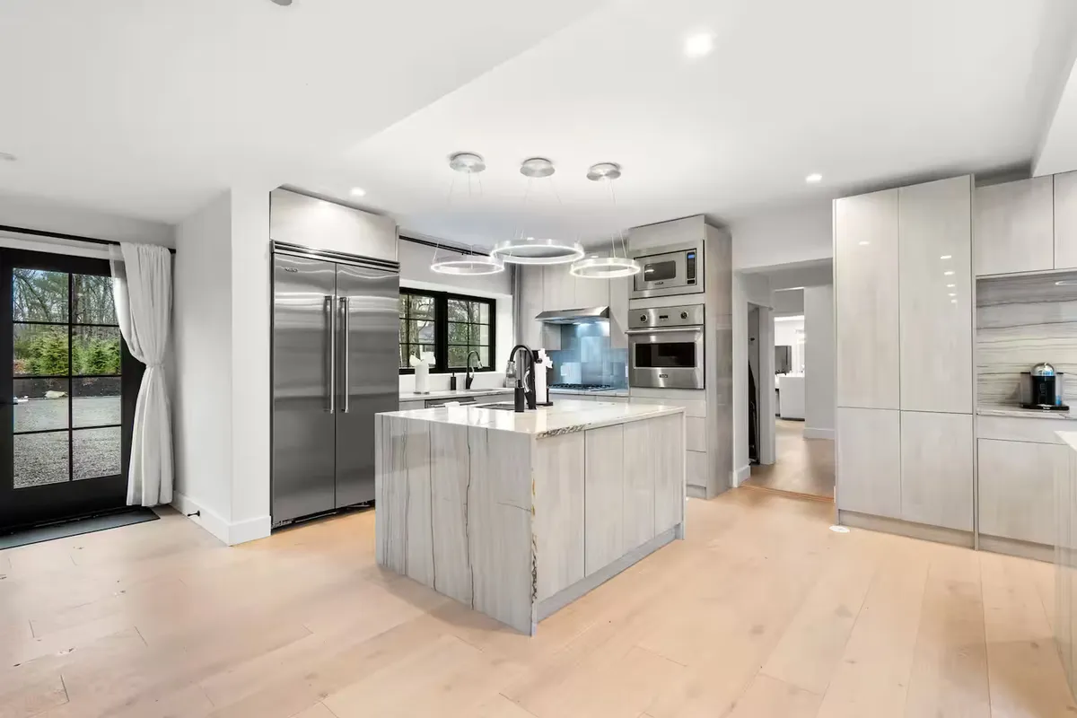 Wander Charles River Chateau #62