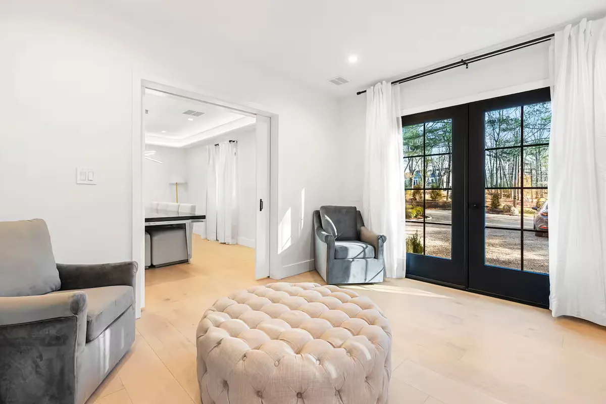 Wander Charles River Chateau #33