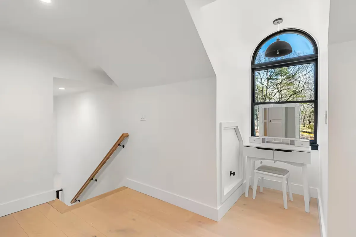 Wander Charles River Chateau #47