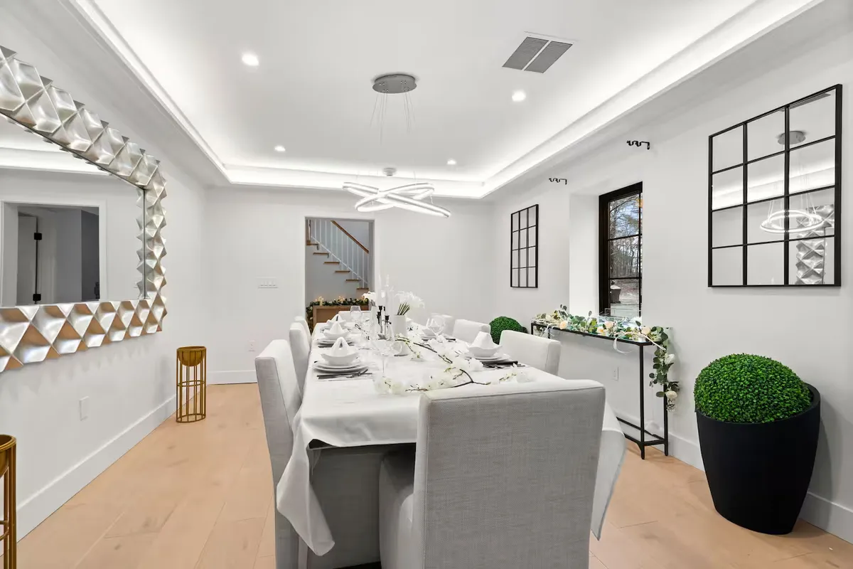 Wander Charles River Chateau #34