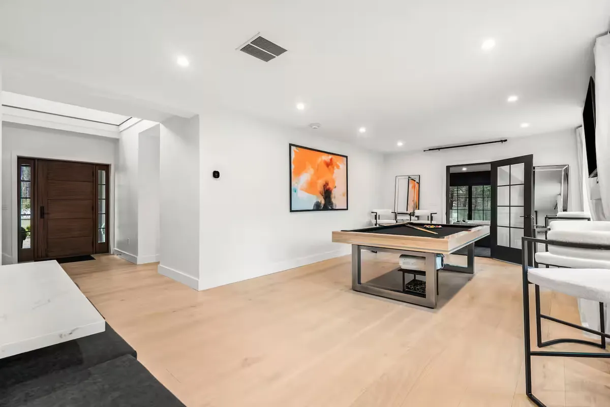 Wander Charles River Chateau #66