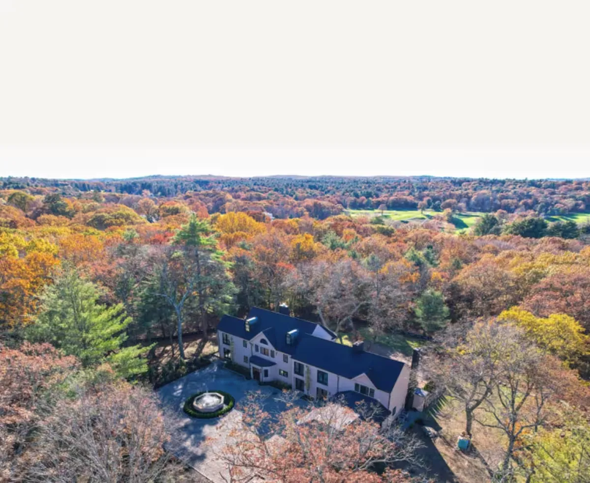 Wander Charles River Chateau #63