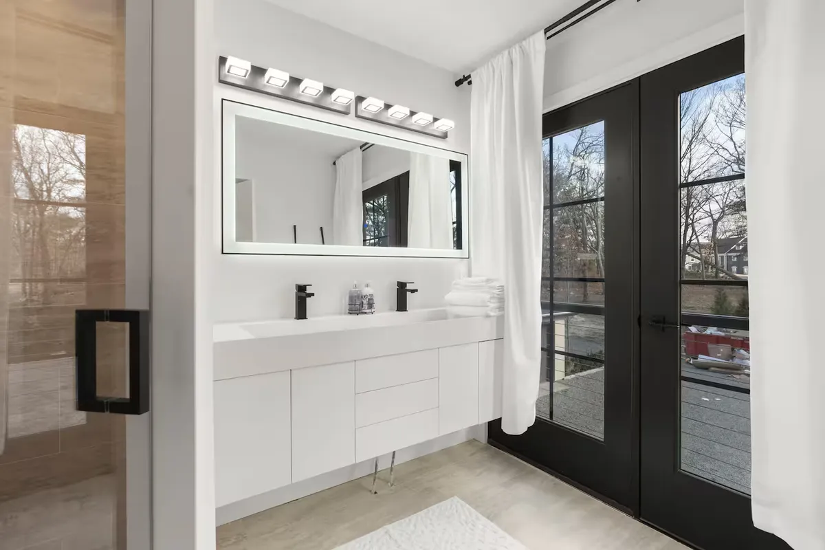 Wander Charles River Chateau #38