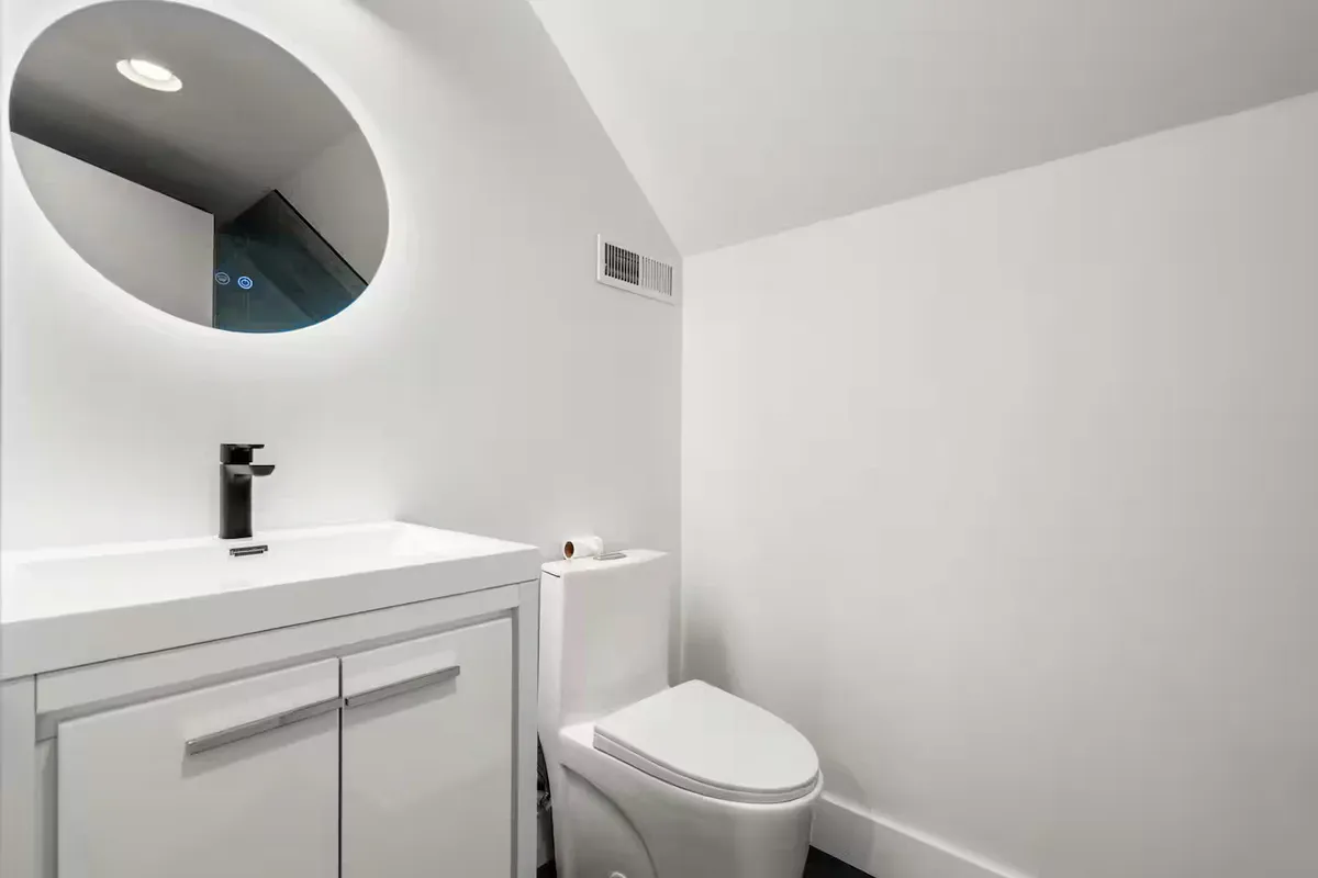 Wander Charles River Chateau #20