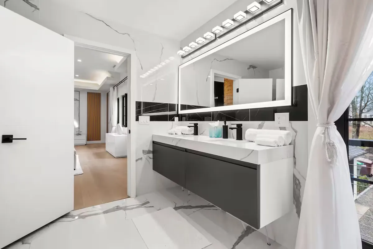 Wander Charles River Chateau #40