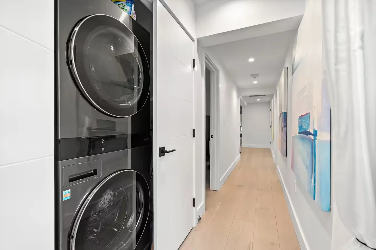 Wander Charles River Chateau #21