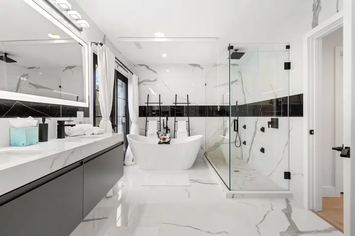 Wander Charles River Chateau #64