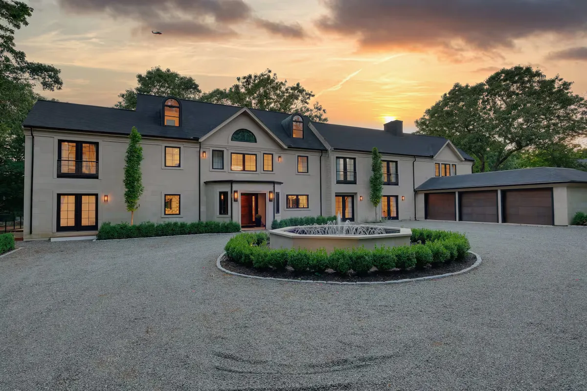 Wander Charles River Chateau #59