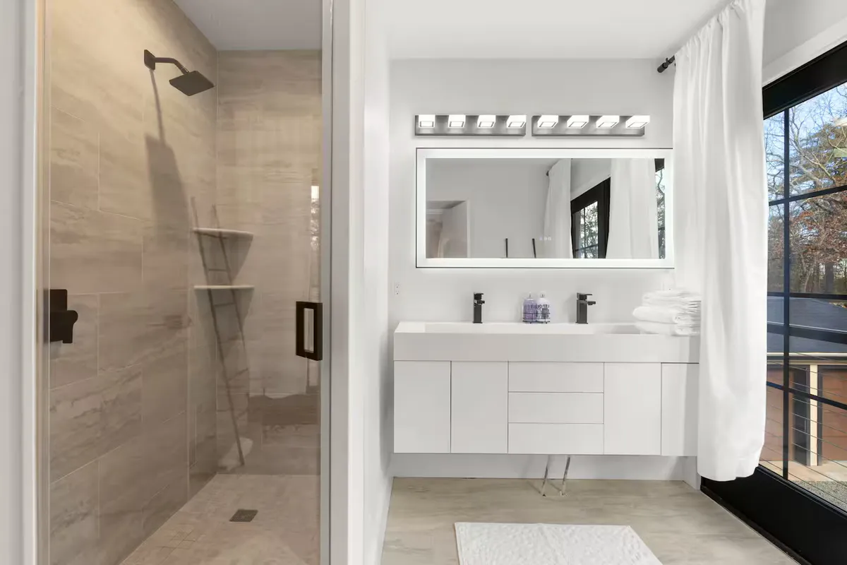 Wander Charles River Chateau #24