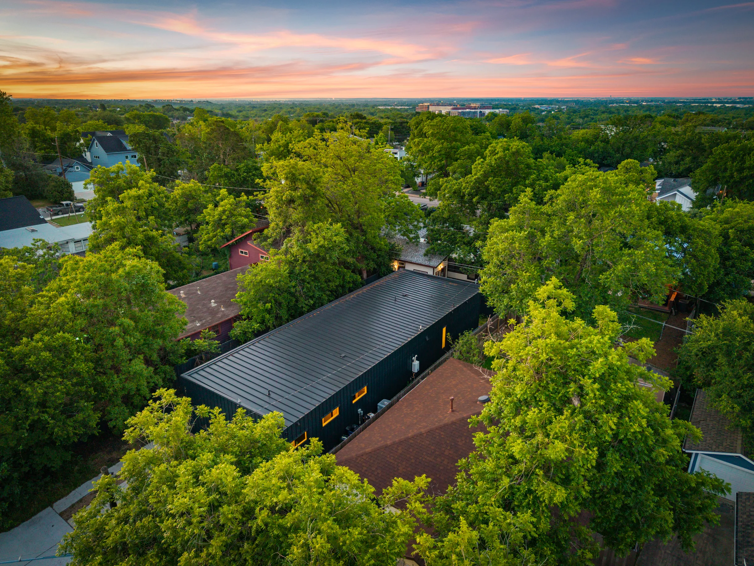 Wander Austin Oasis #34