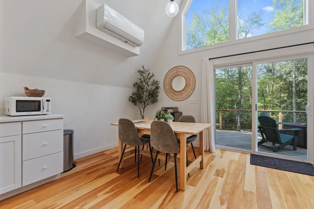 Wander Catskills Ridge