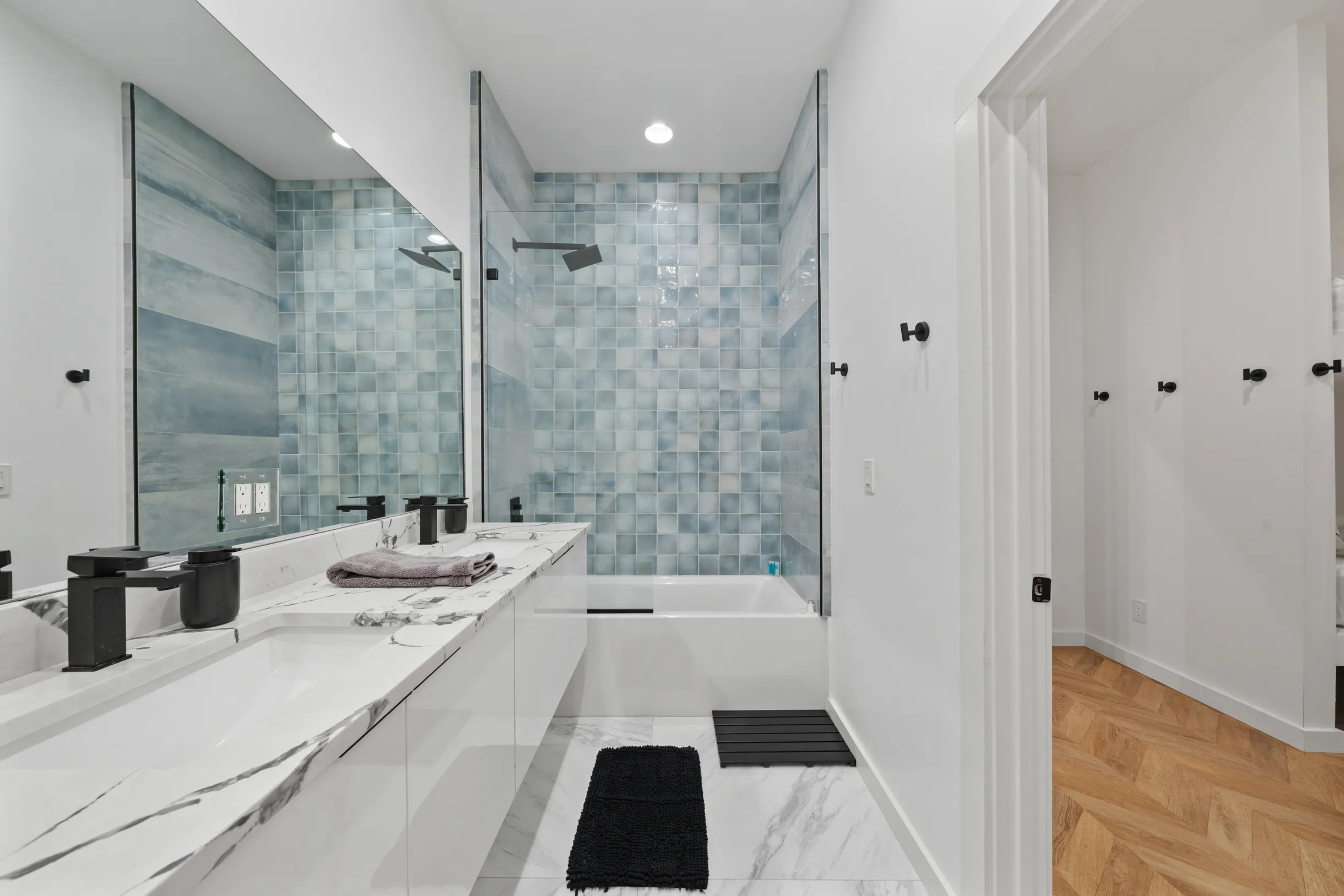 Wander Monroe Hollow #38