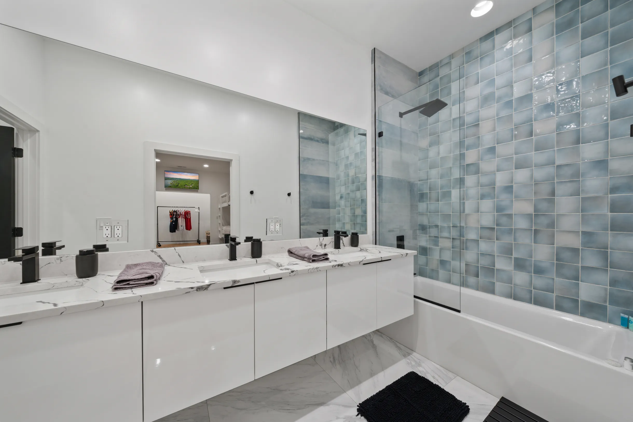 Wander Monroe Hollow #14