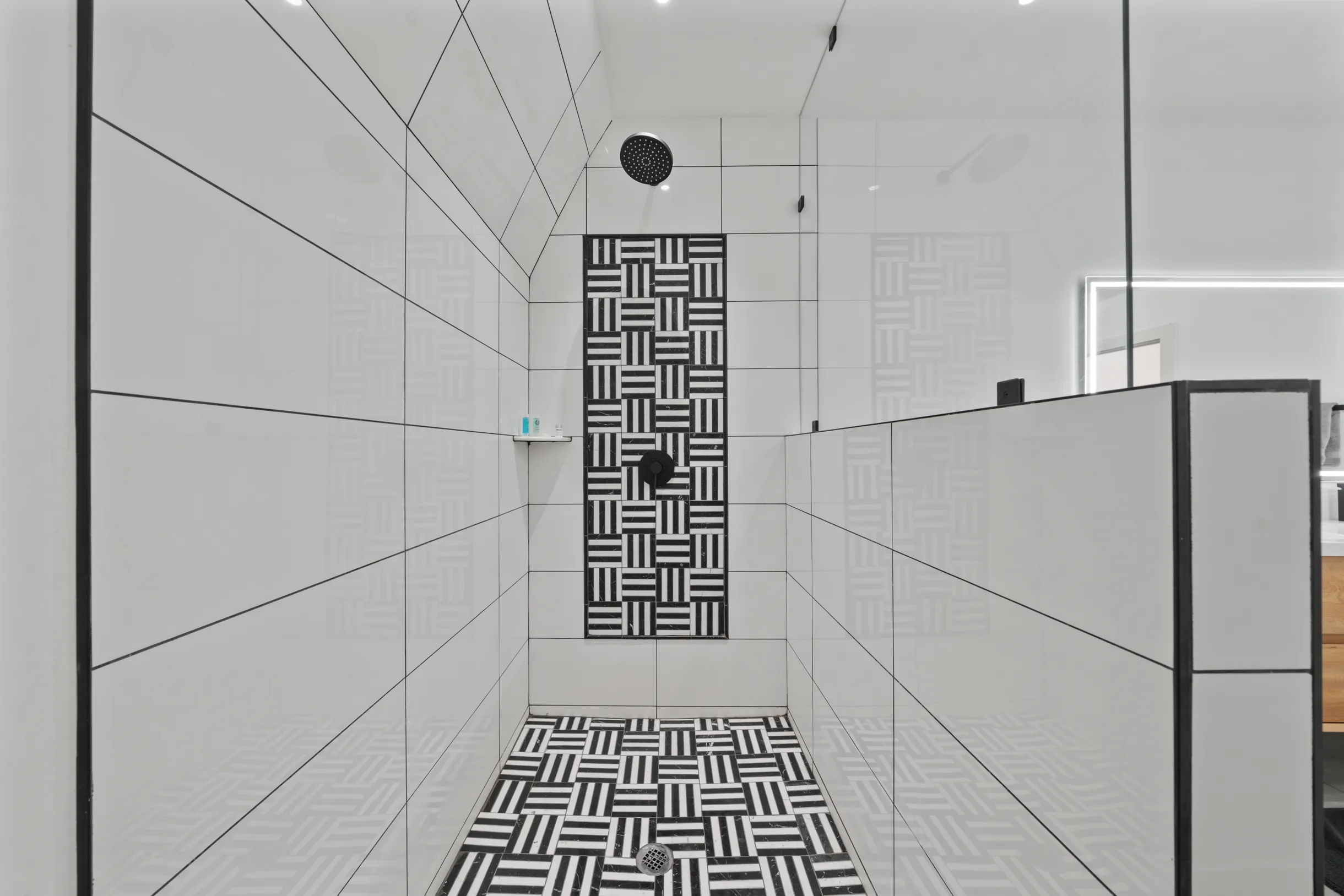 Wander Monroe Hollow #39