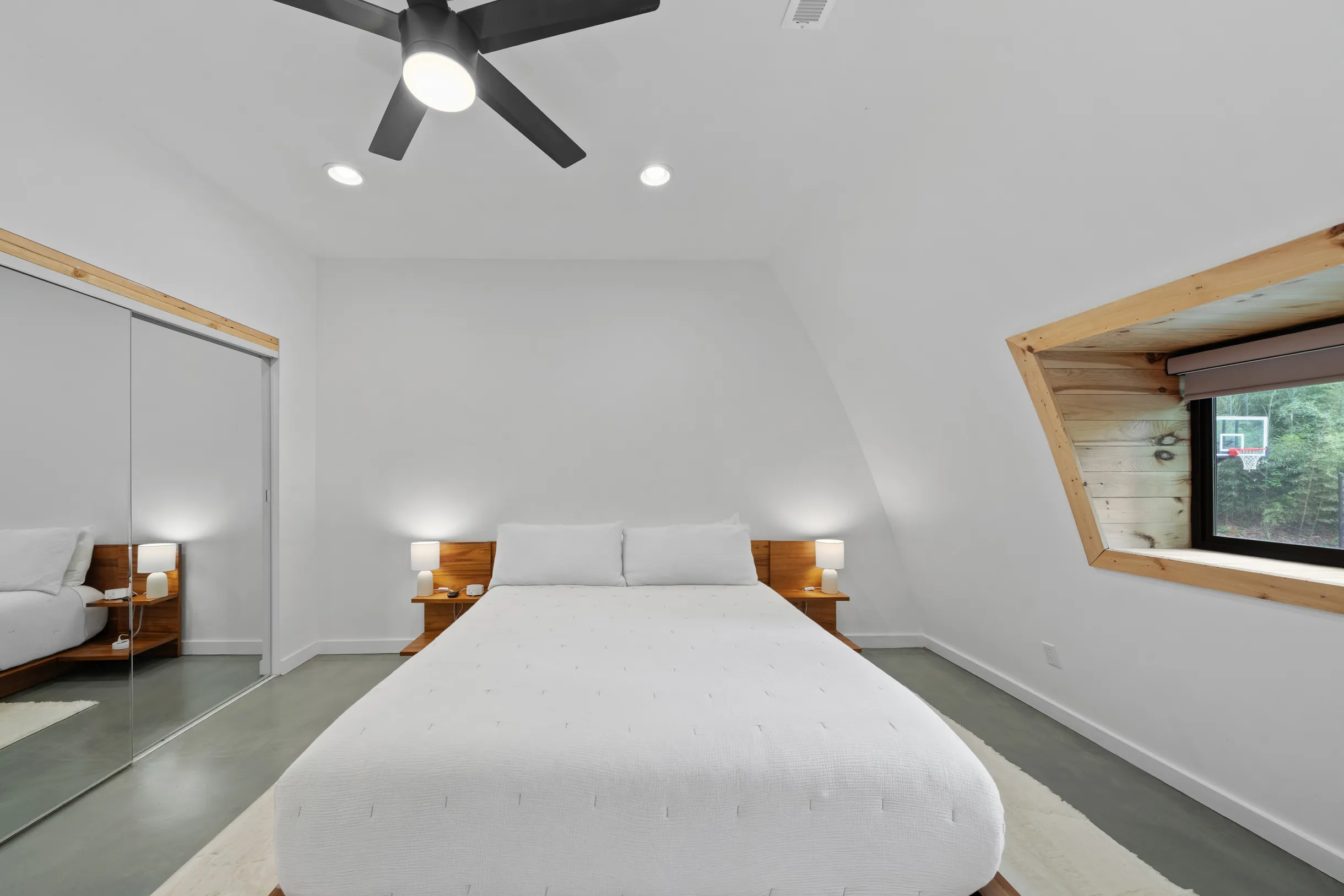 Wander Monroe Hollow #42