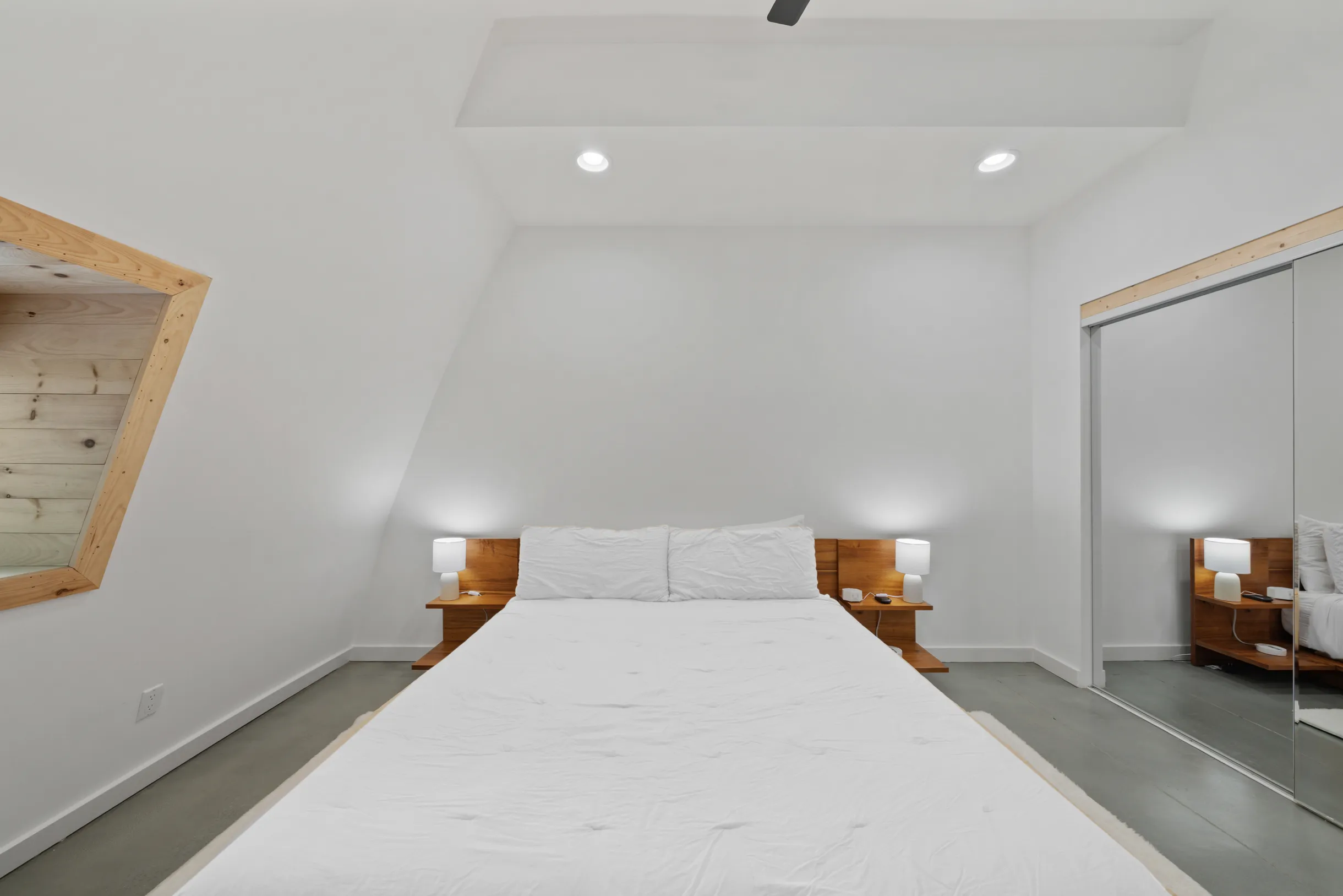 Wander Monroe Hollow #44