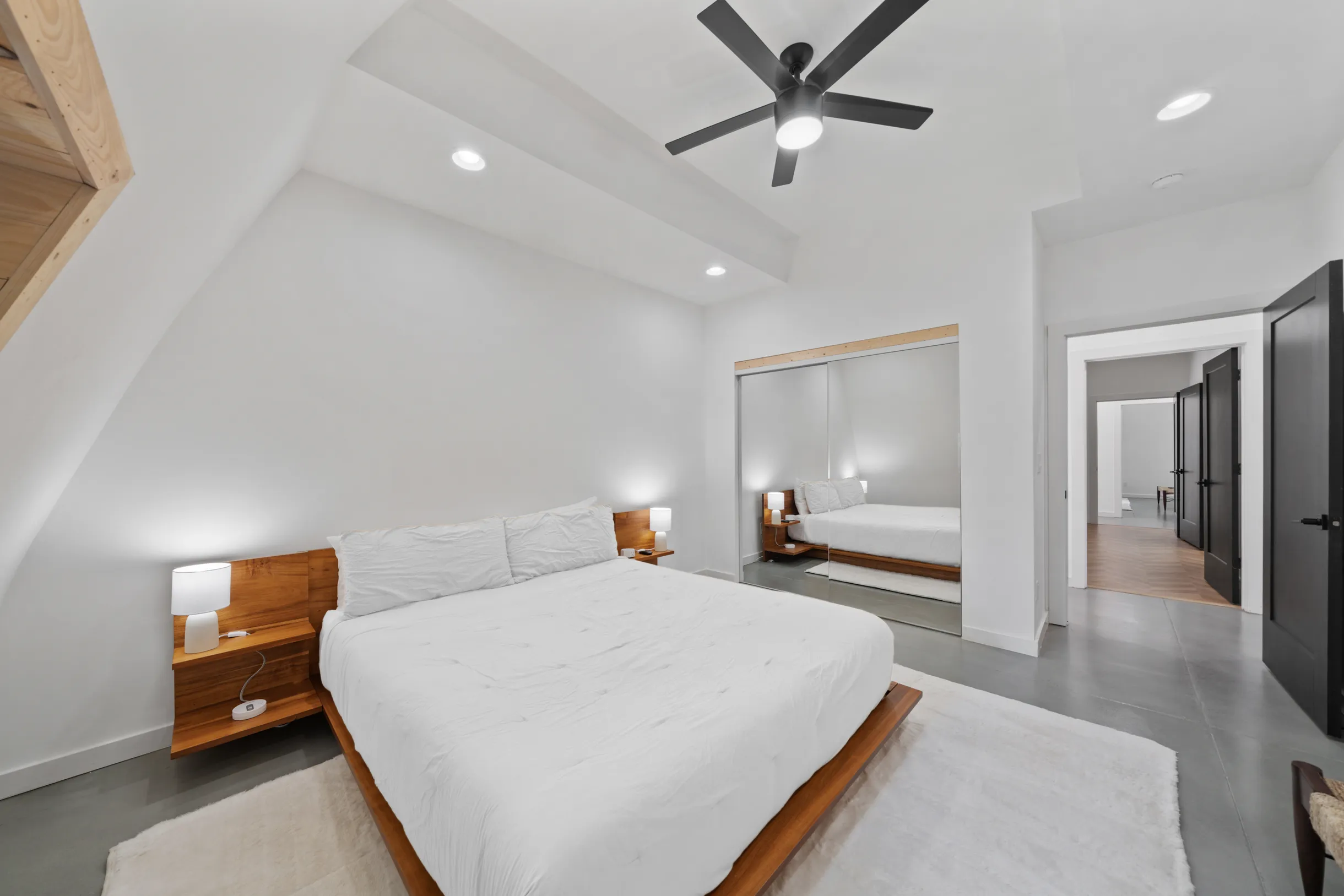 Wander Monroe Hollow #66