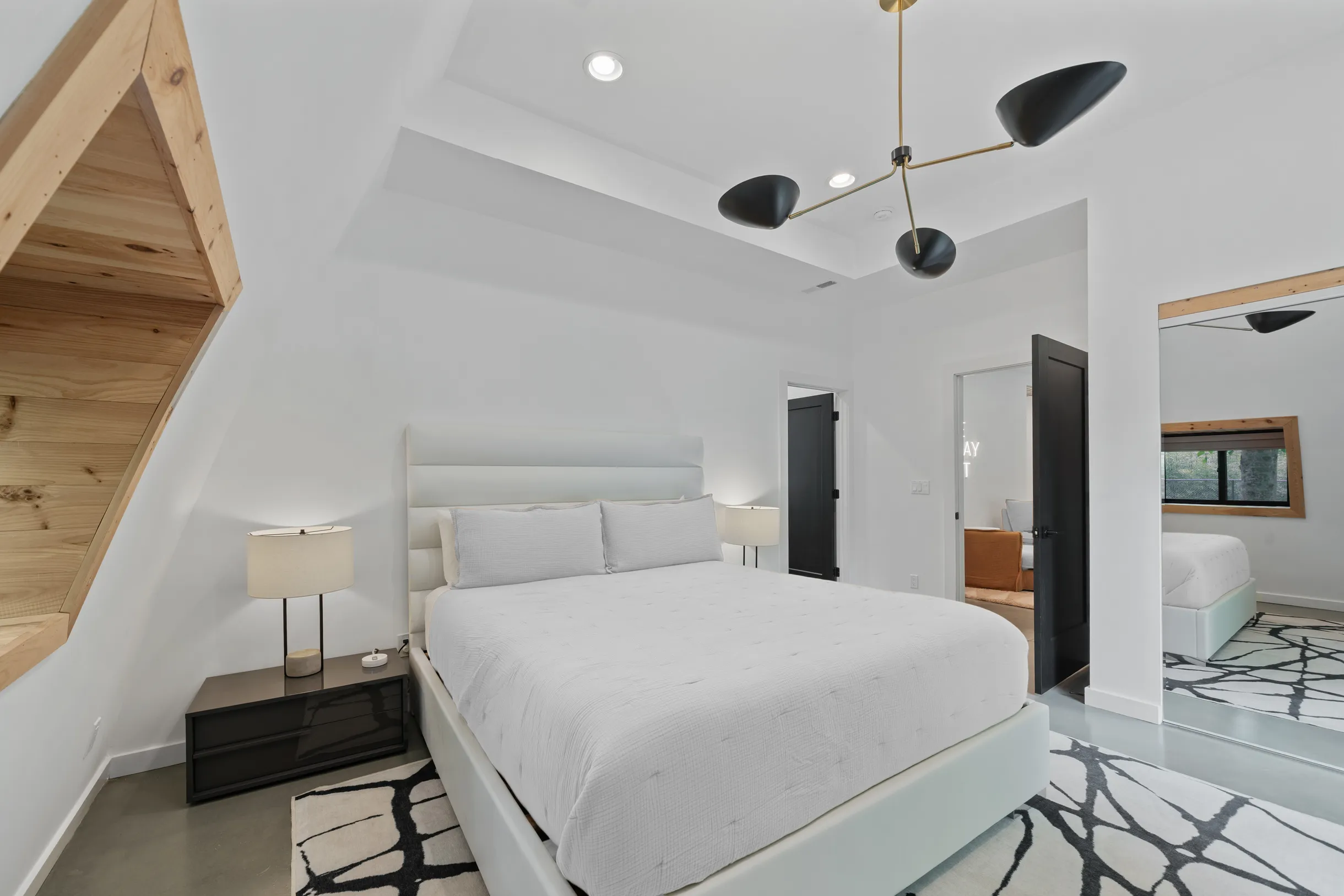 Wander Monroe Hollow #49