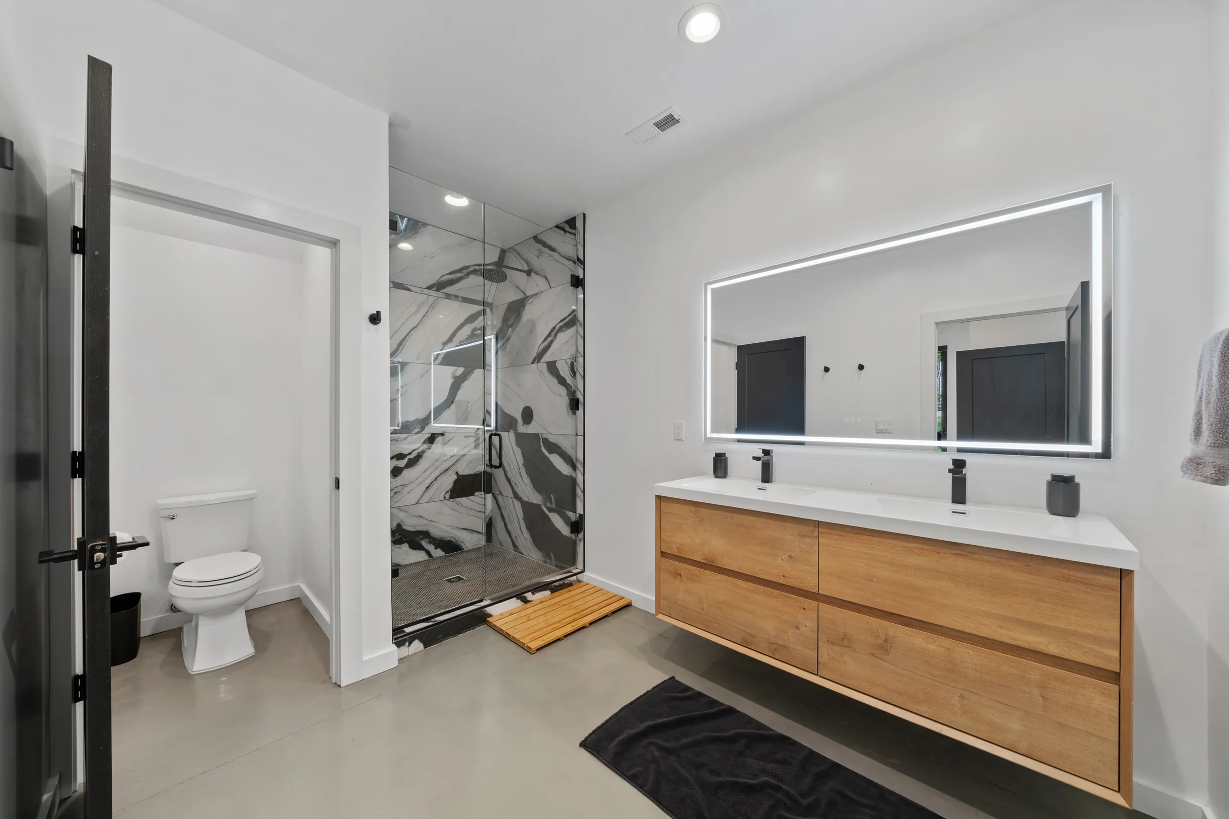 Wander Monroe Hollow #26