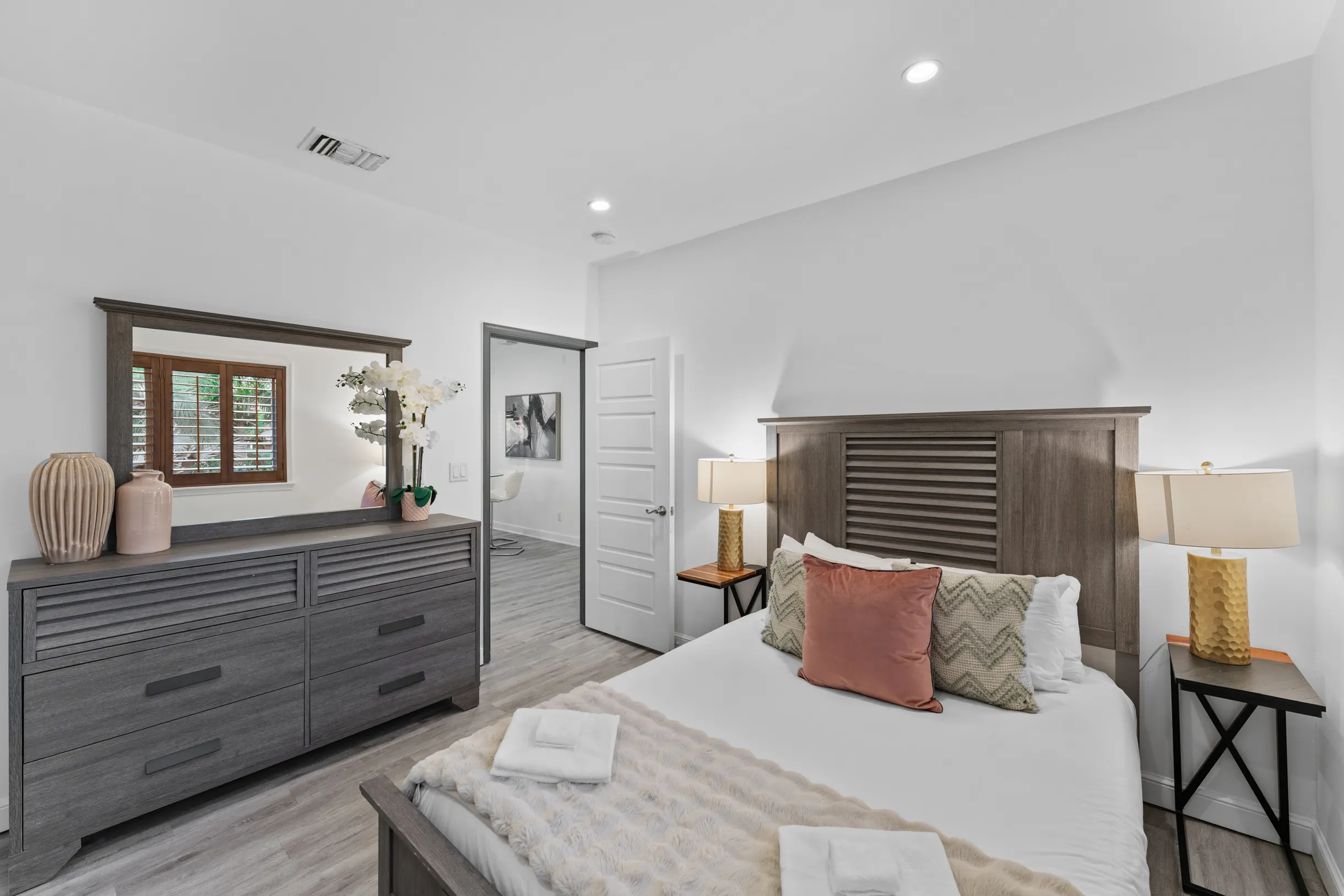 Wander Hallandale Waterfront #14