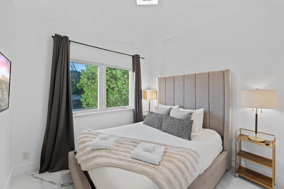 Bedroom 3 image