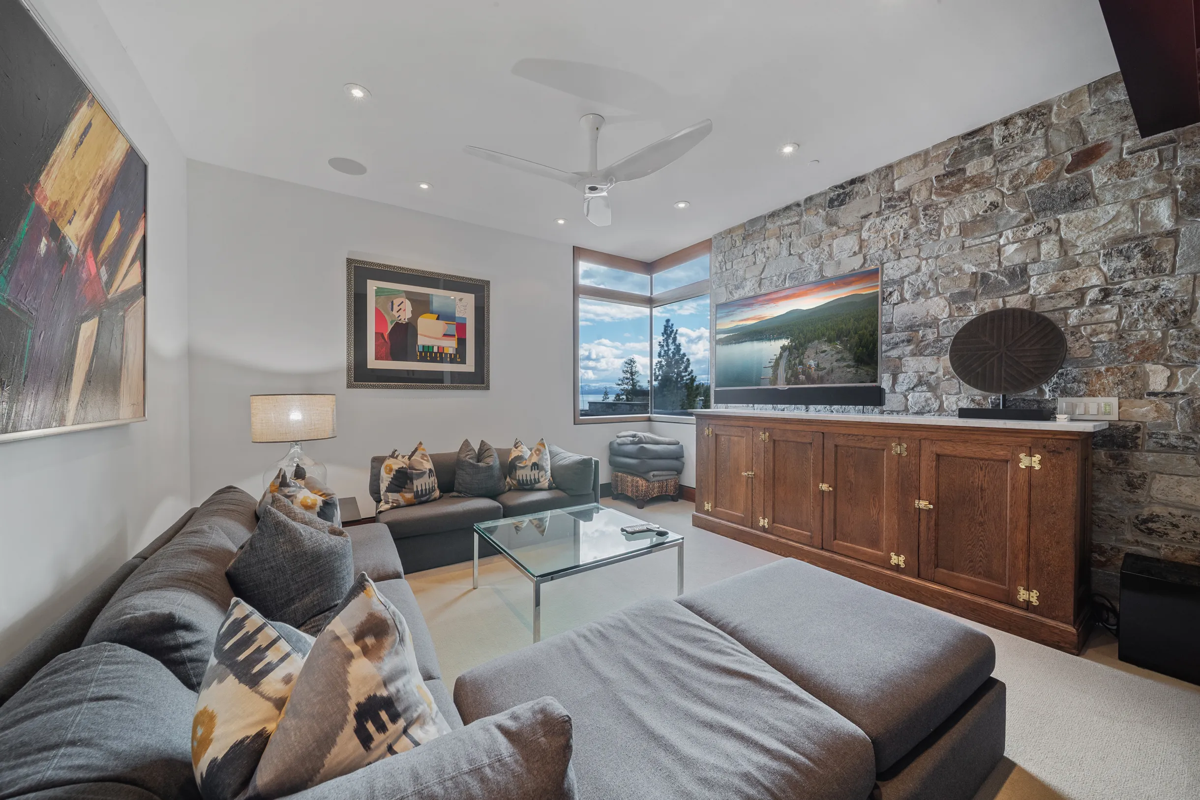 Wander Tahoe Oasis #75