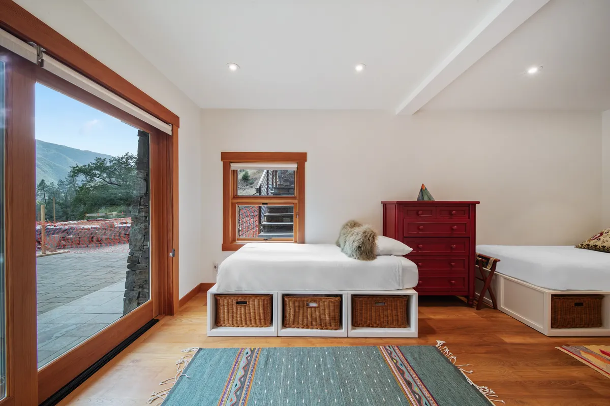 Bedroom 4 image