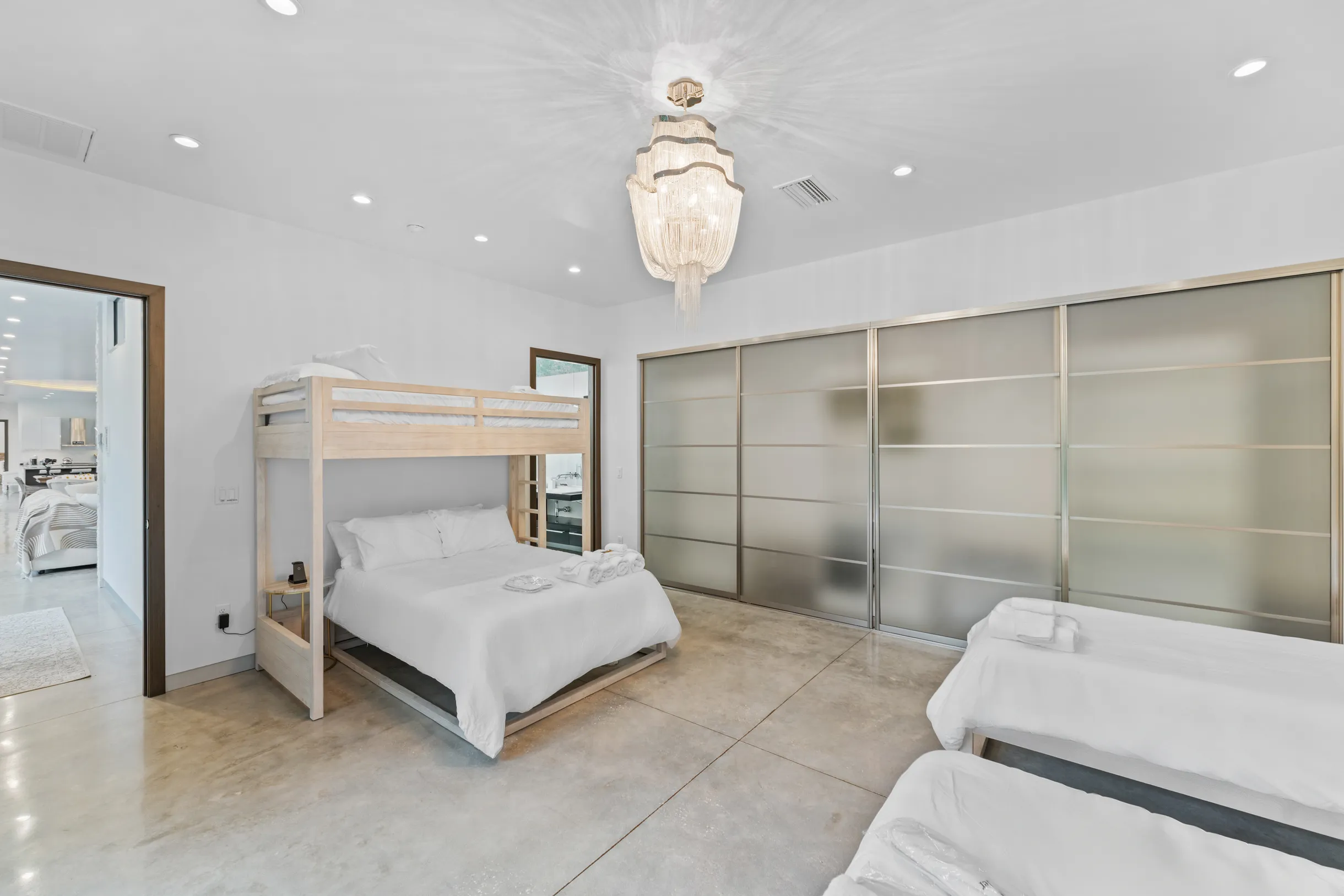 Wander Floral City Oasis #18