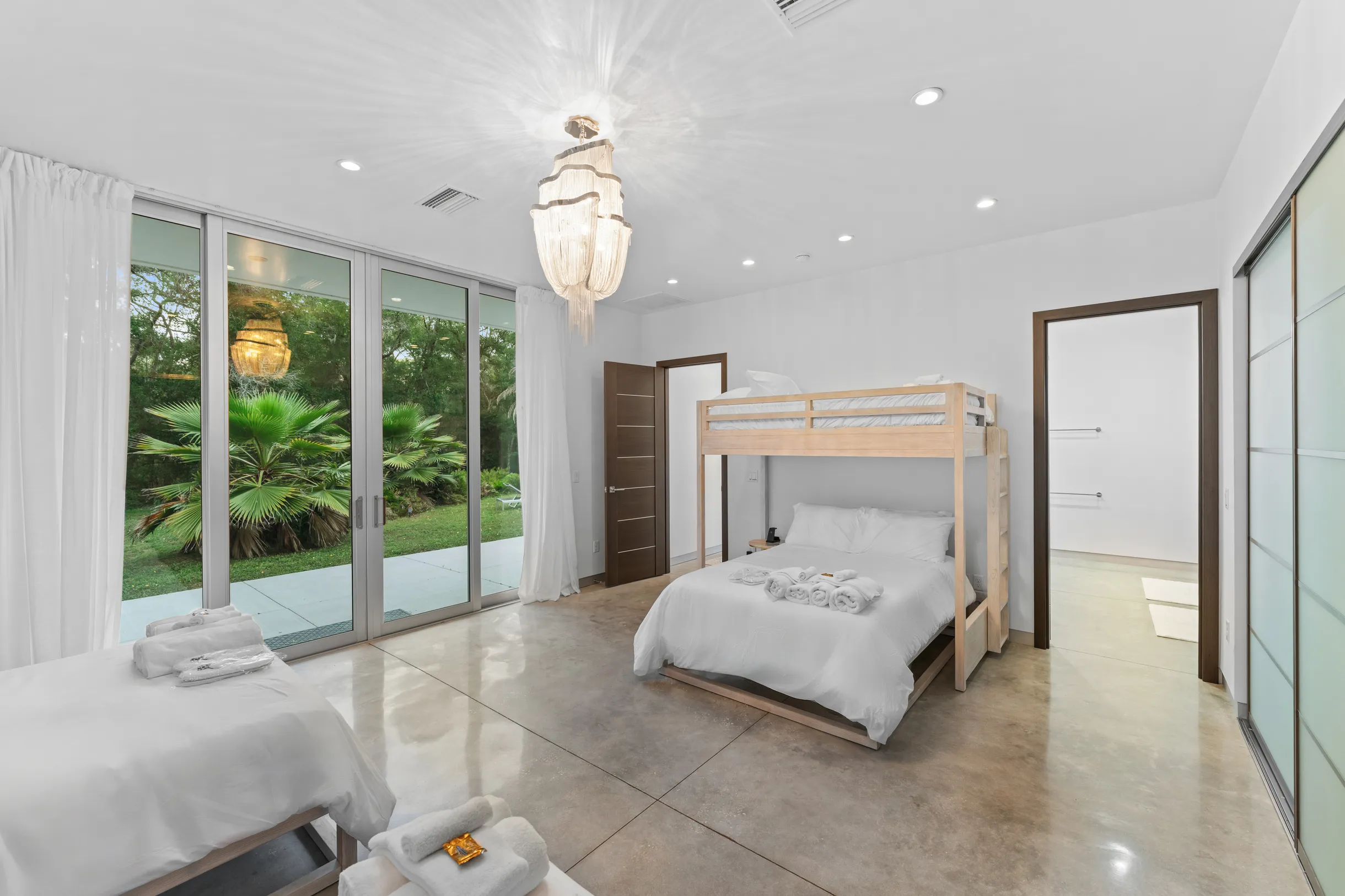 Wander Floral City Oasis #53