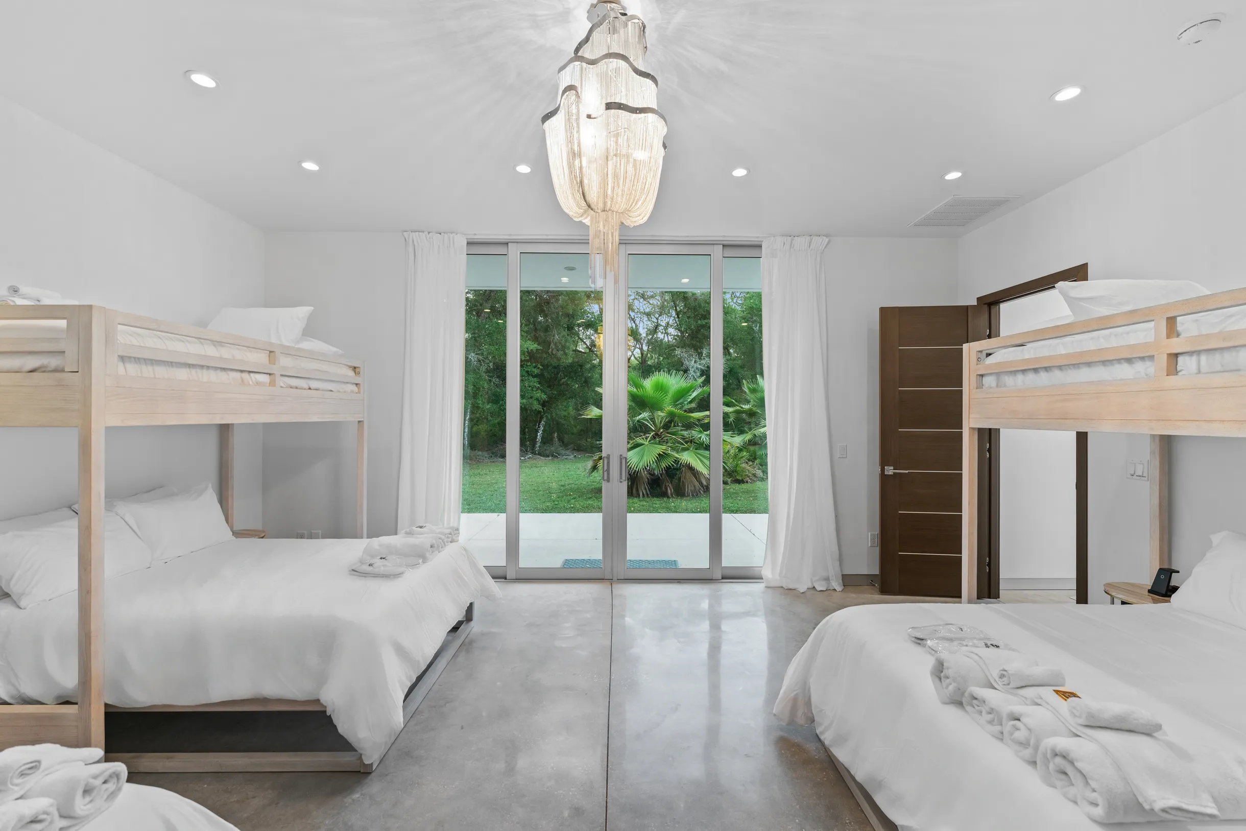 Wander Floral City Oasis #26