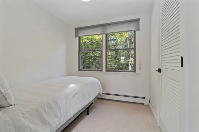 Bedroom 5 image 1