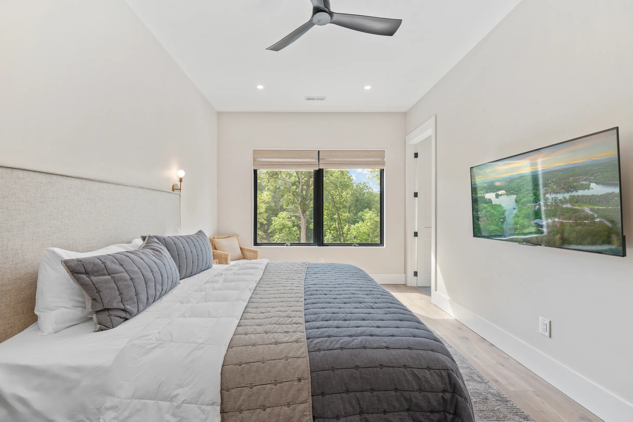 Wander Lake Keowee #66