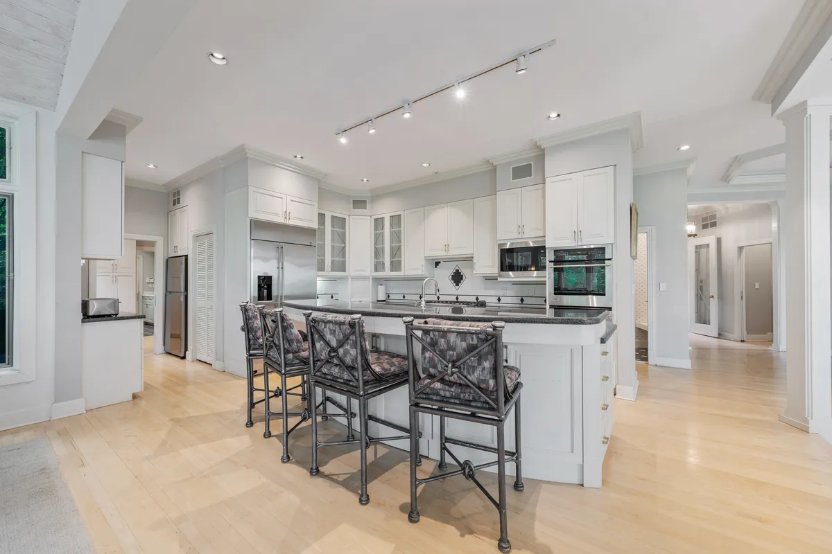 Wander Blue Ridge Valley