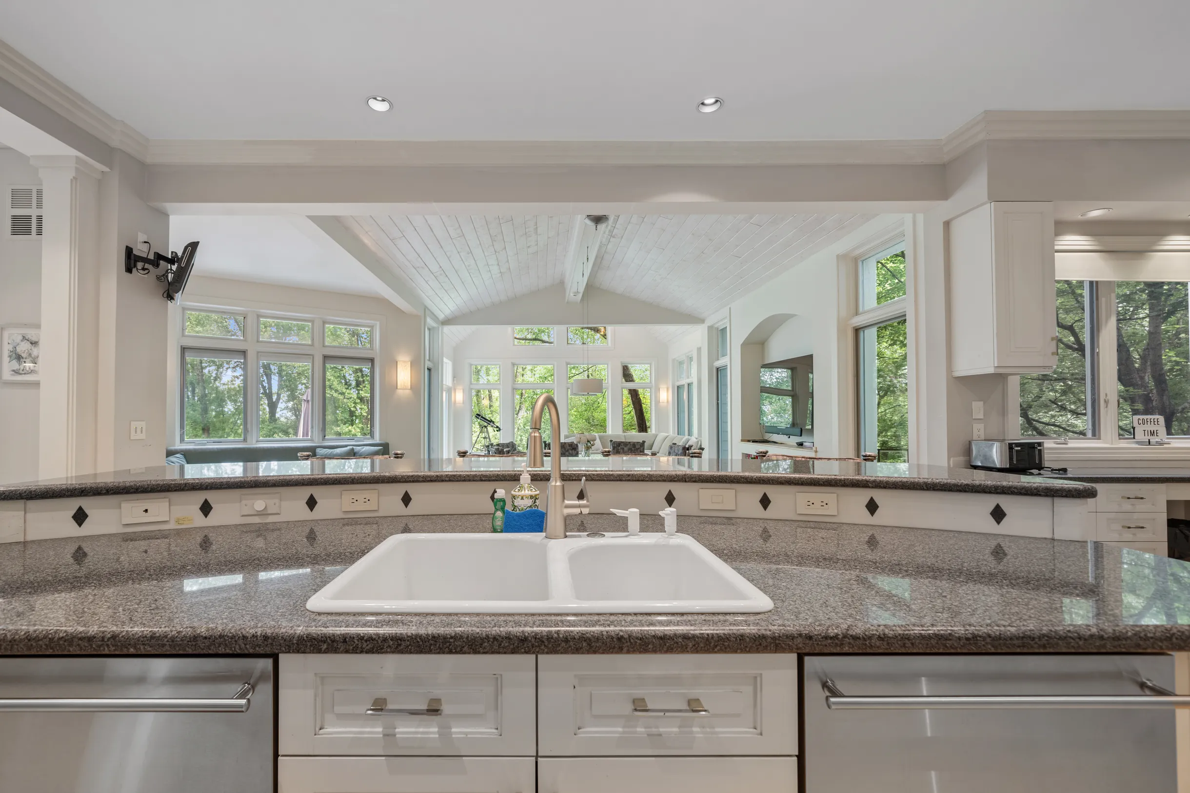 Wander Blue Ridge Valley #108