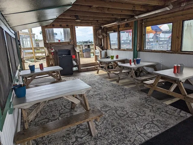 Dewey Destin's Seafood Restaurant
