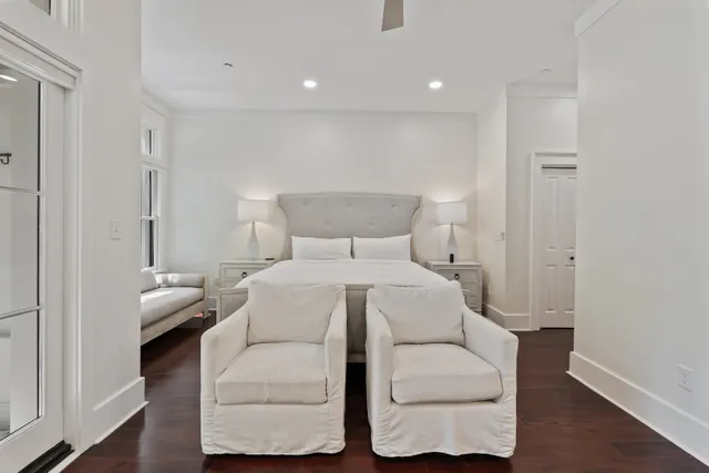 Bedroom 1 image 1
