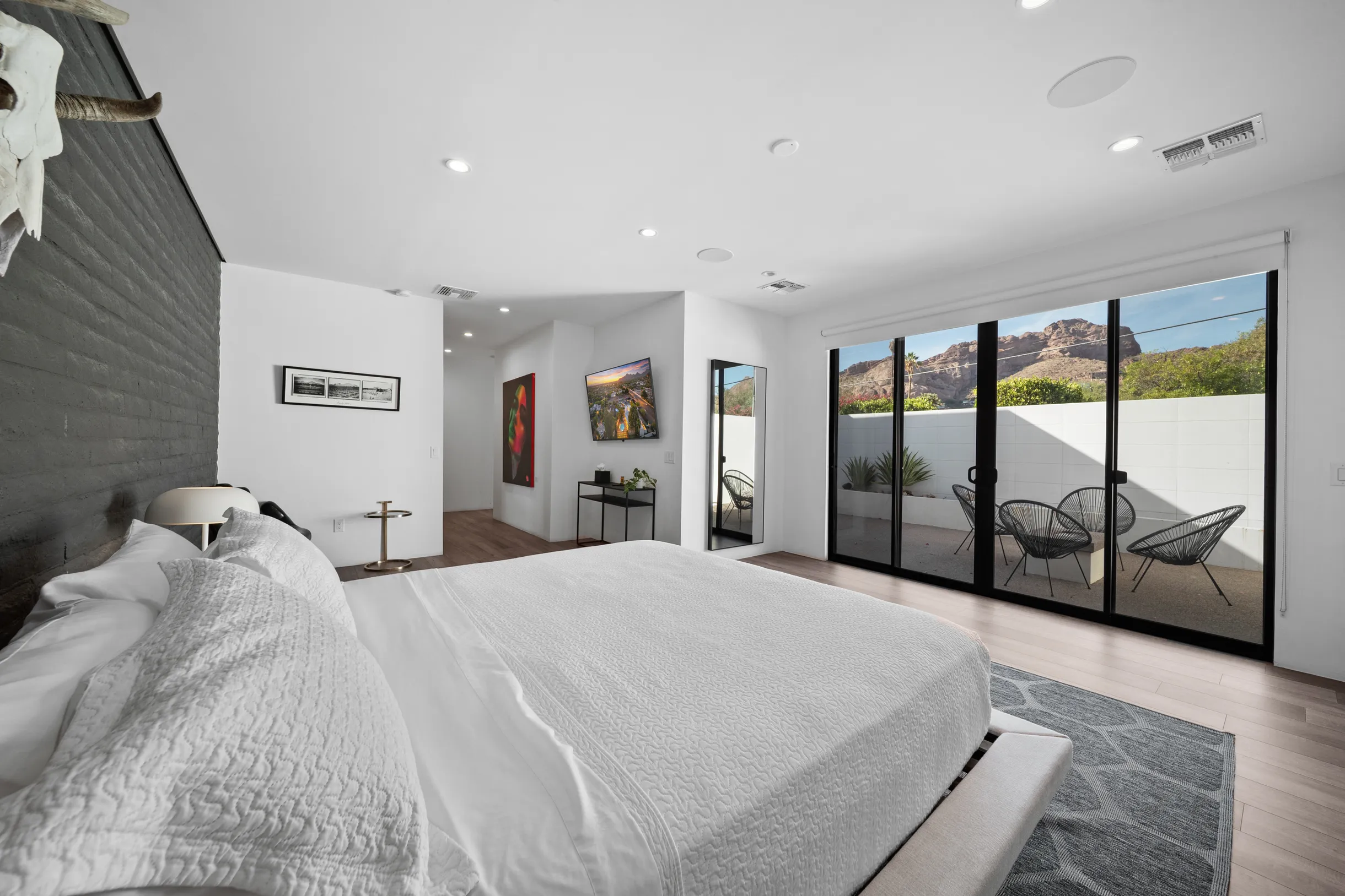 Manor on Camelback #102