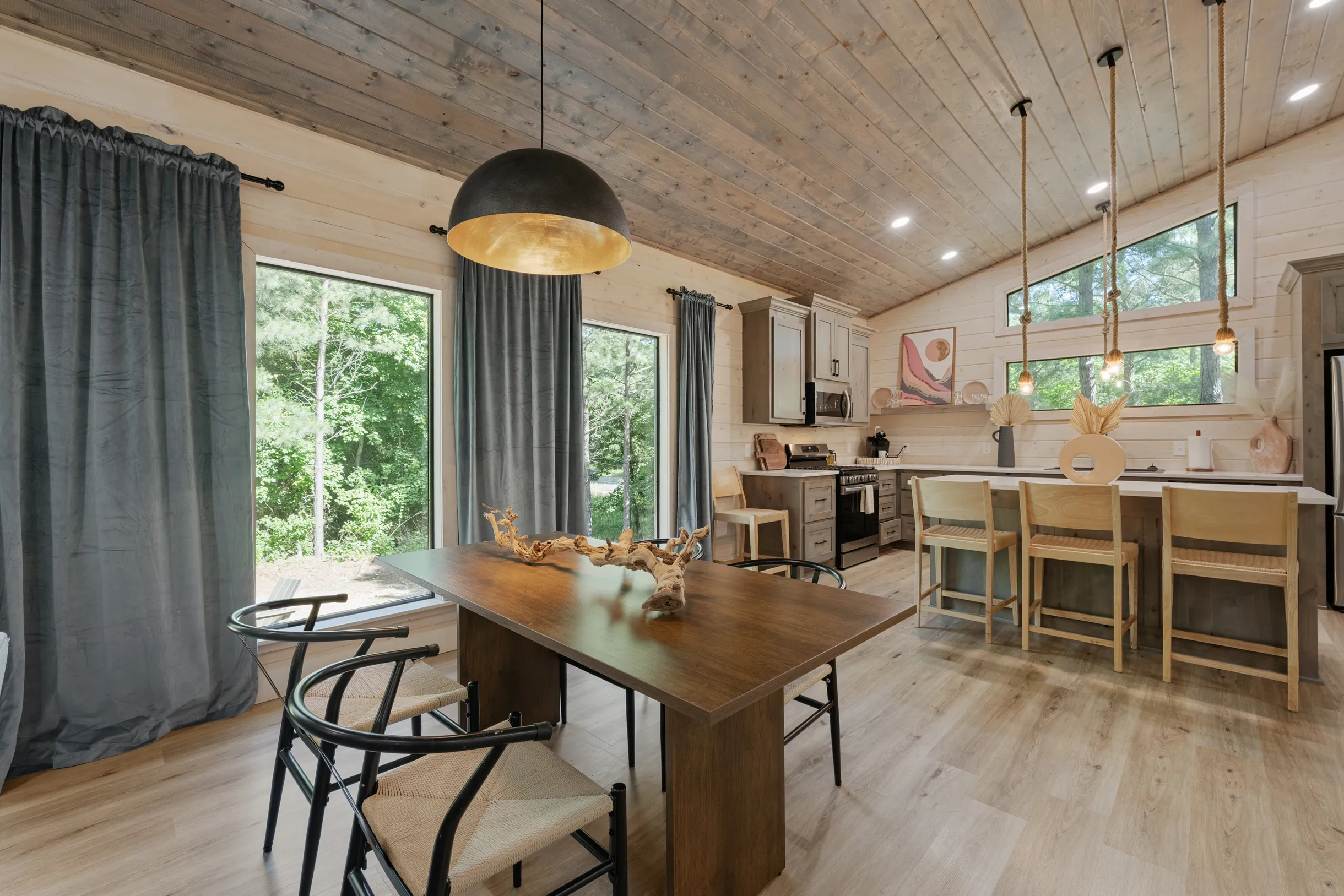 Wander Broken Bow Spruce #32