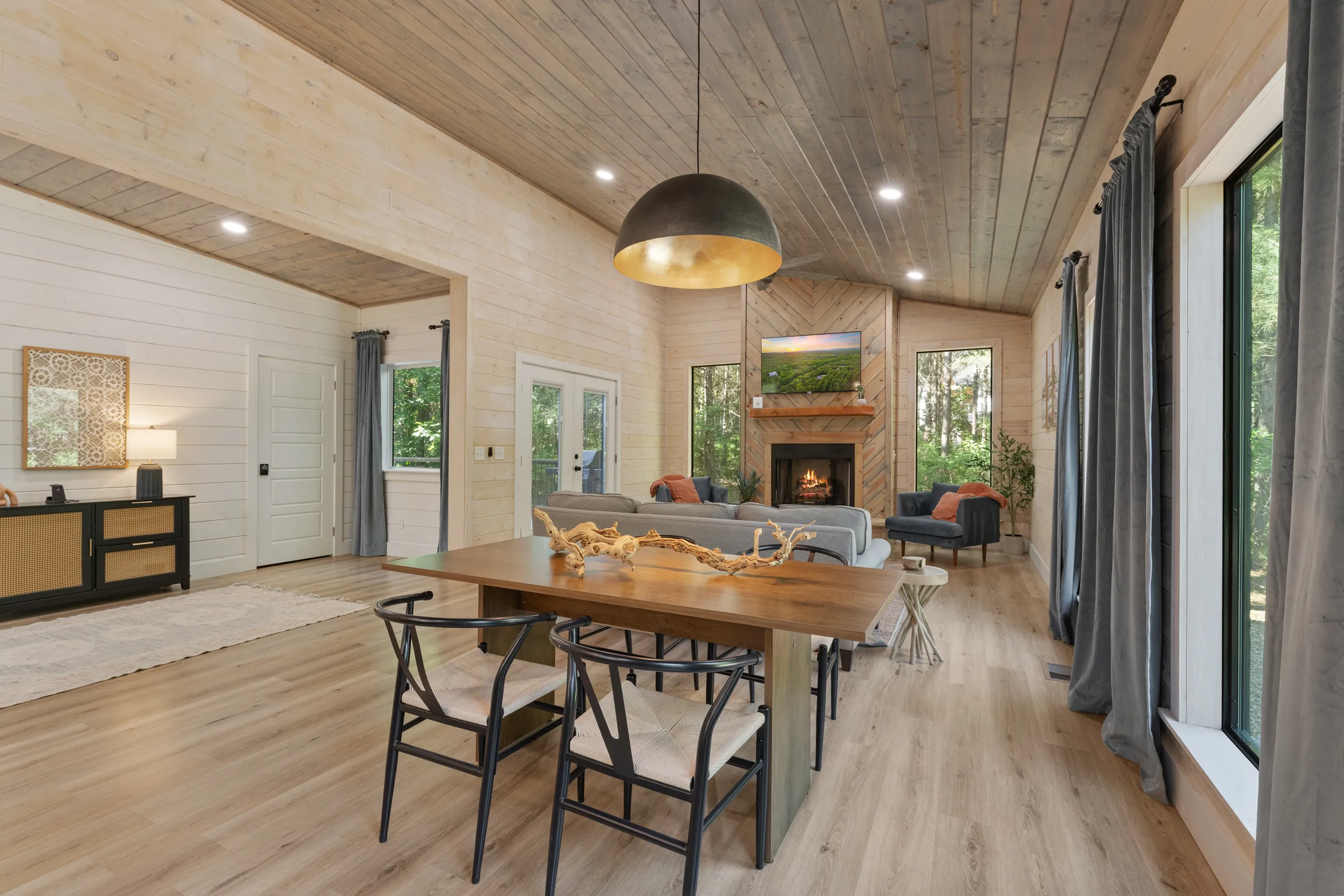 Wander Broken Bow Spruce #26