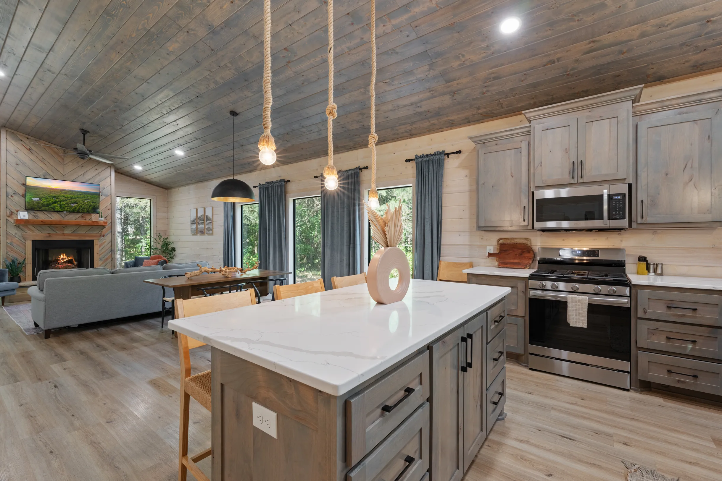 Wander Broken Bow Spruce #49