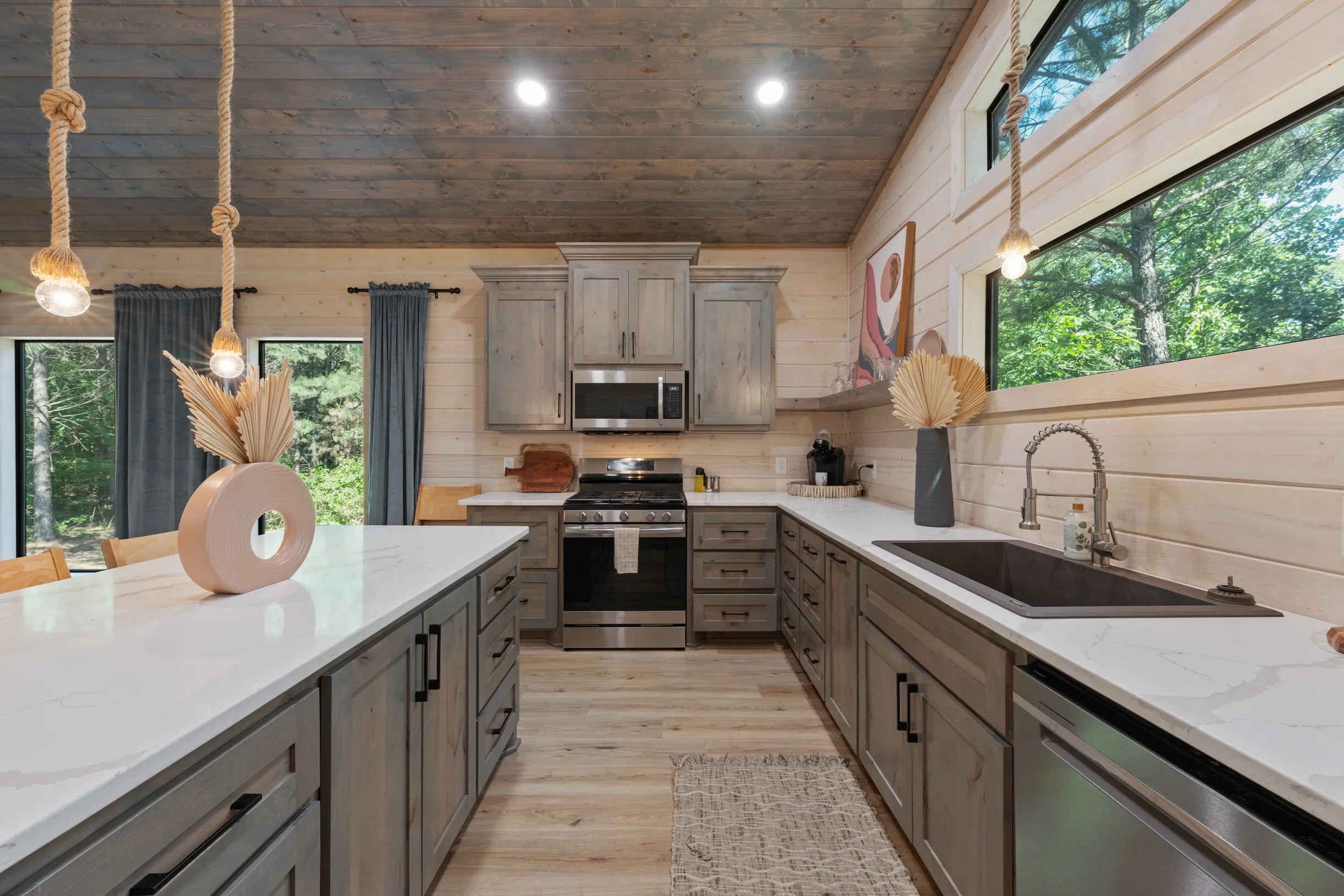 Wander Broken Bow Spruce #18