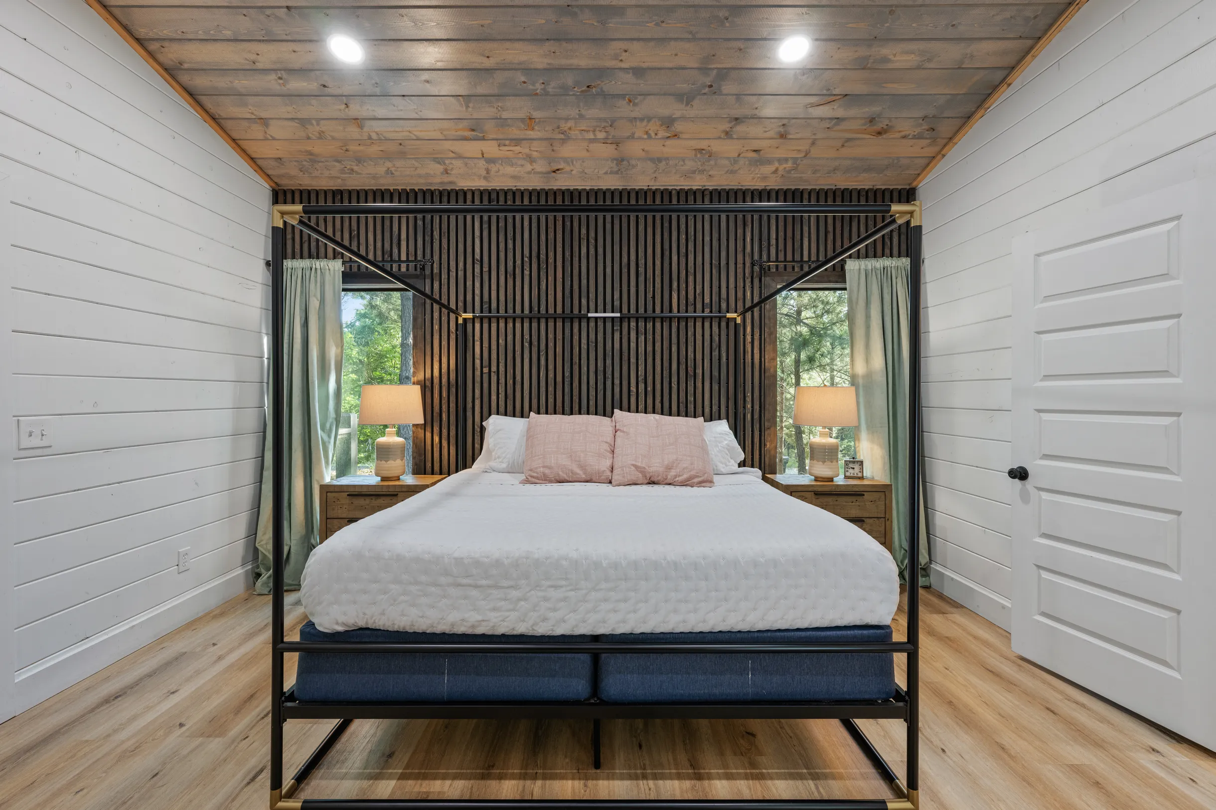 Wander Broken Bow Spruce #34