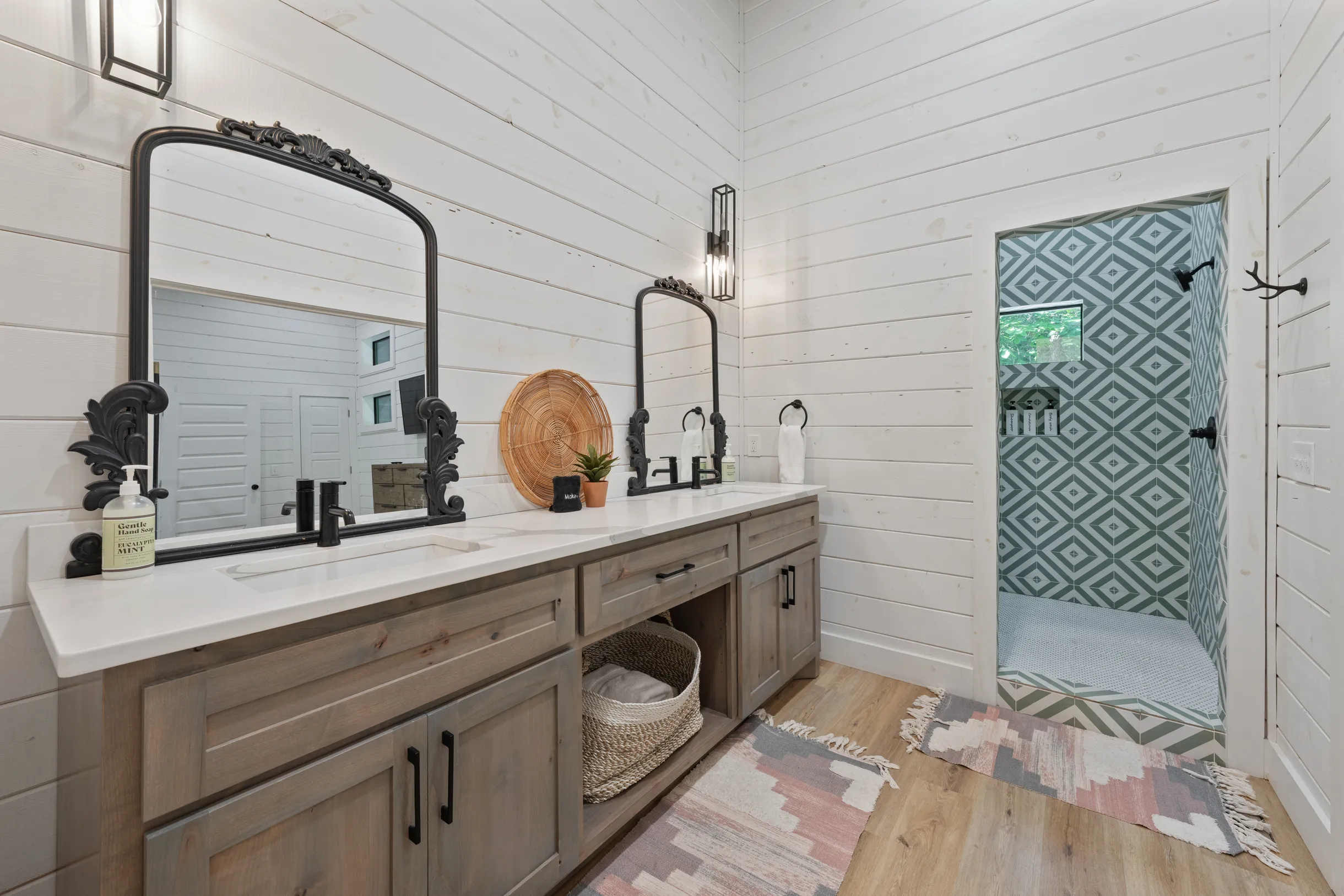 Wander Broken Bow Spruce #10